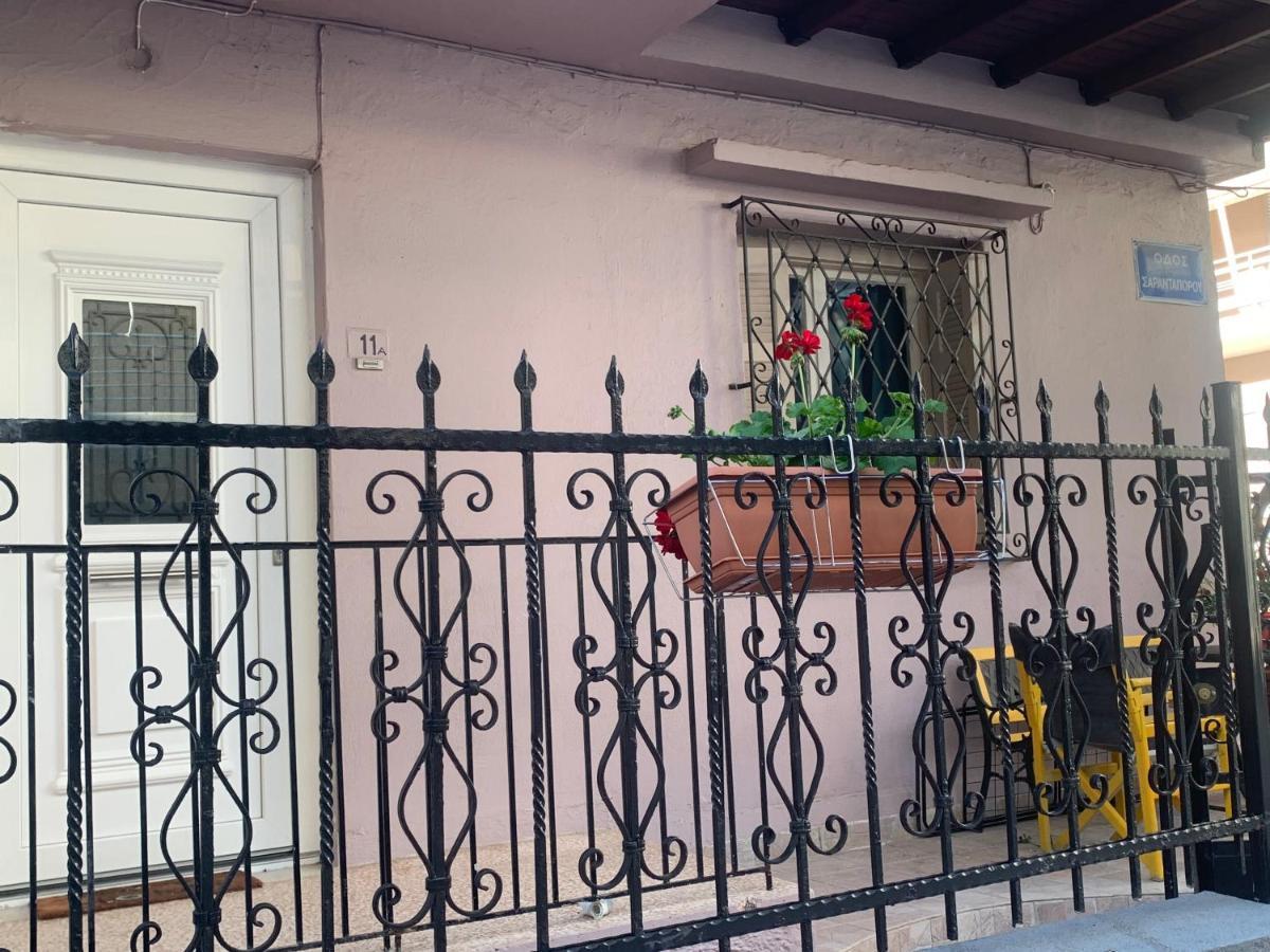 Lovely Place With Veranda Lárissa Exterior foto